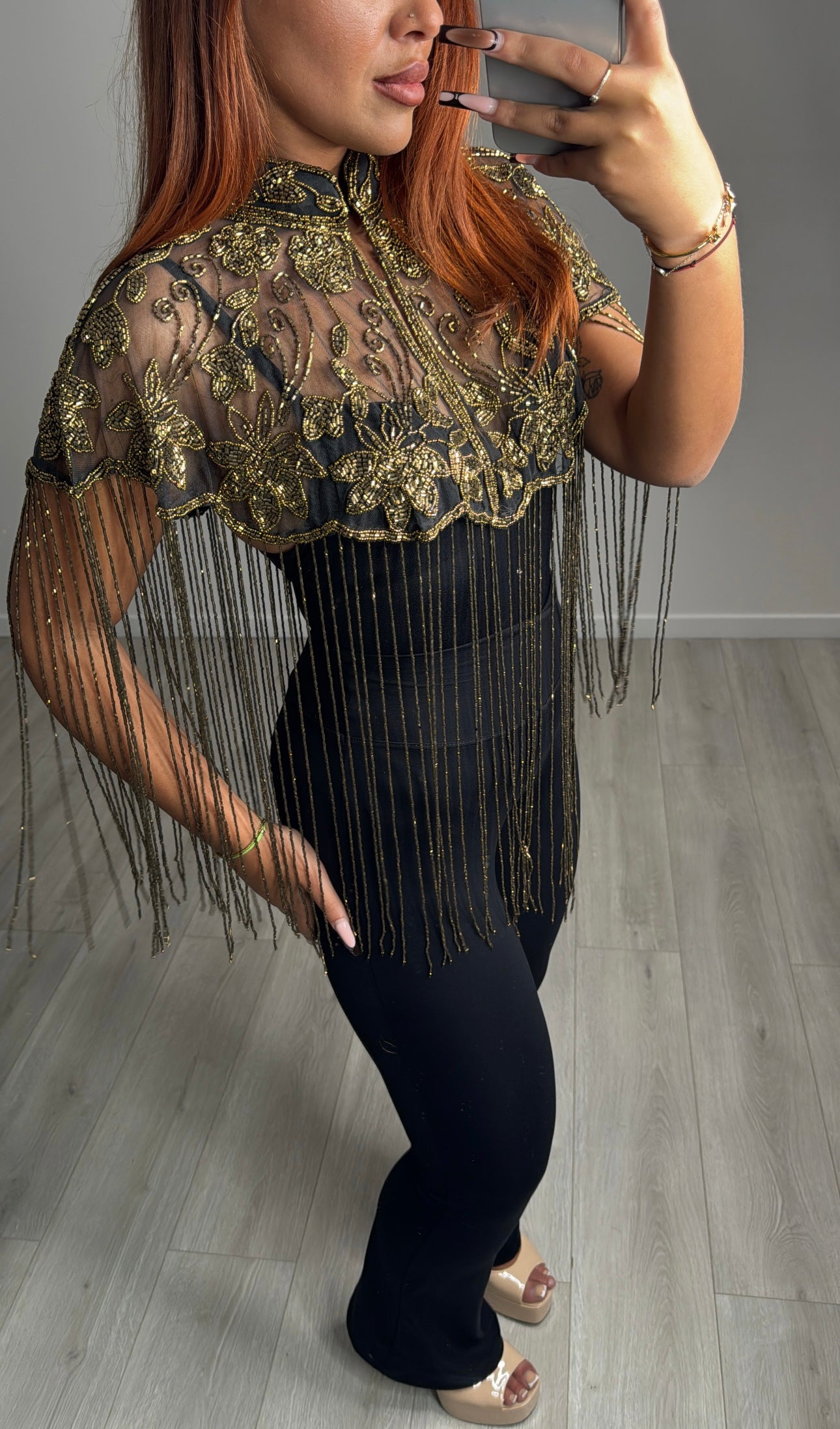 Poncho en perles – Création artisanale faite main 3