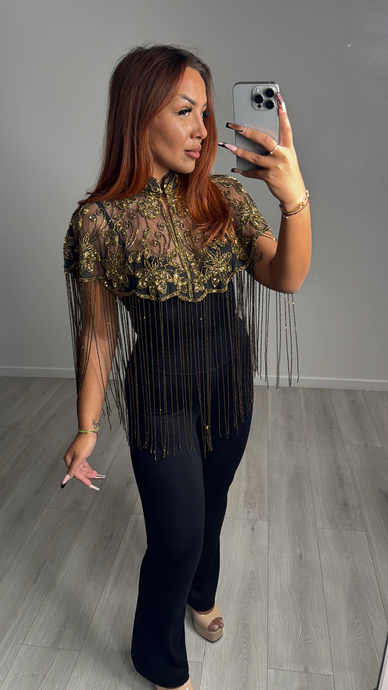 Poncho en perles – Création artisanale faite main 3